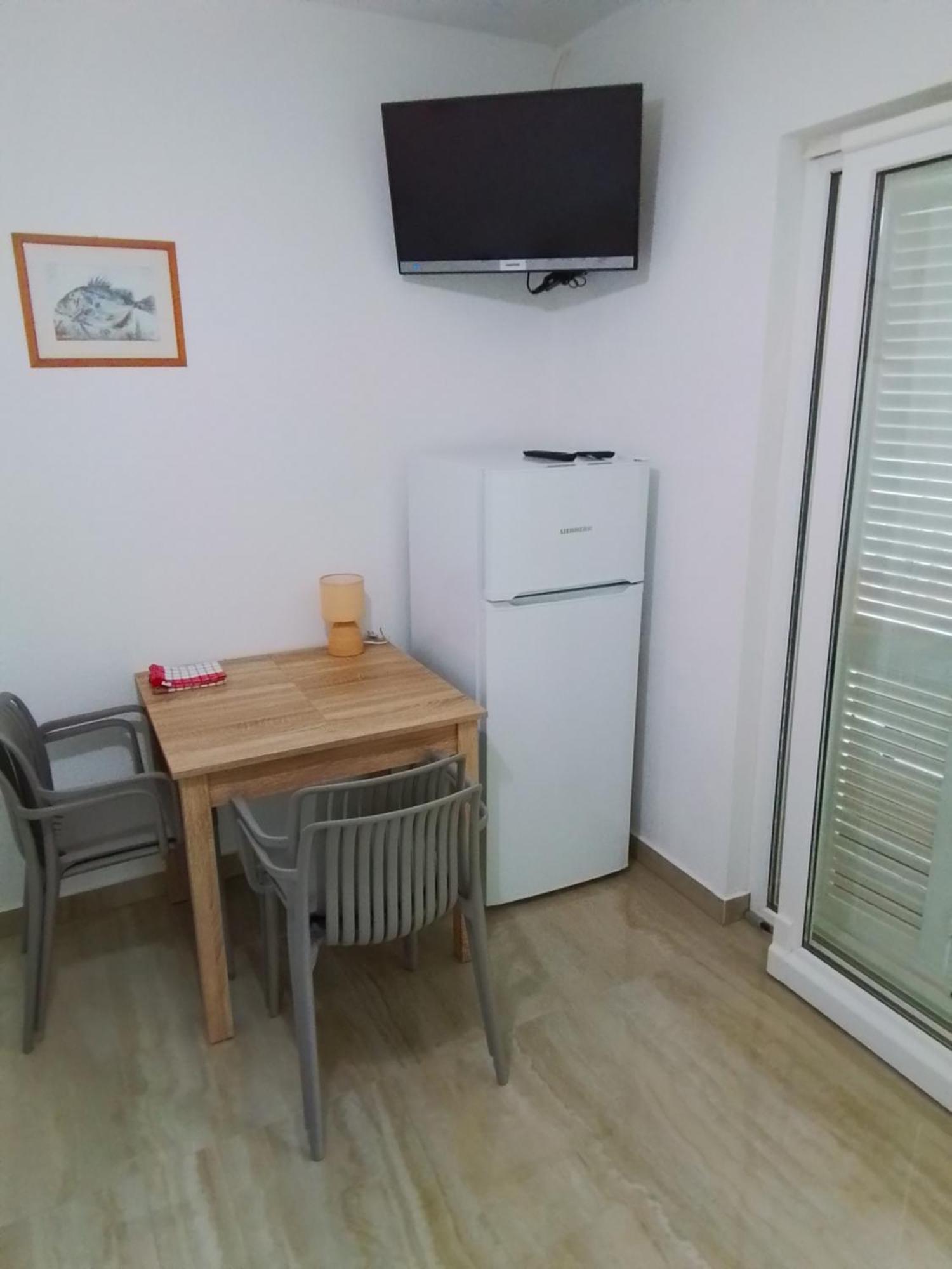 Apartments Kalajzic オミシュ エクステリア 写真